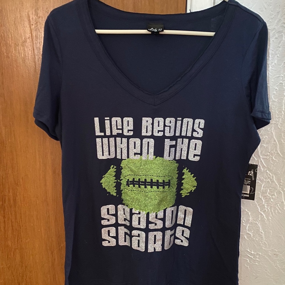 Women’s Seahawks shirt
